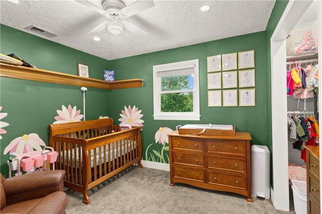 113 Claremont Street, Lee's Summit, MO 64063