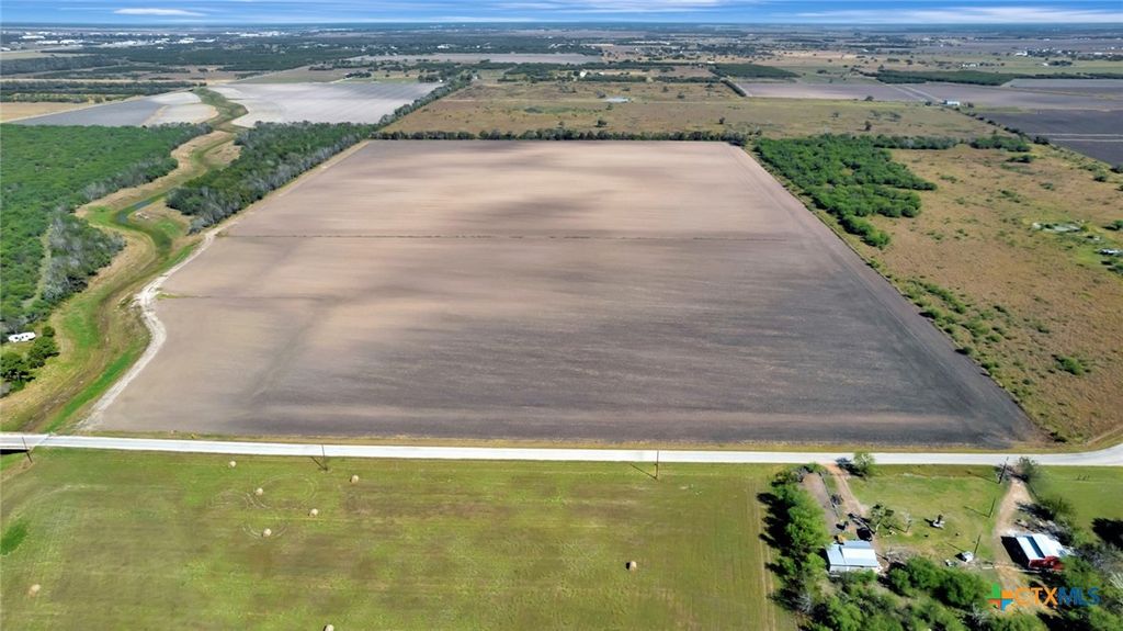 Image 13 of property listing at 0 Price Road, Victoria, TX 77905