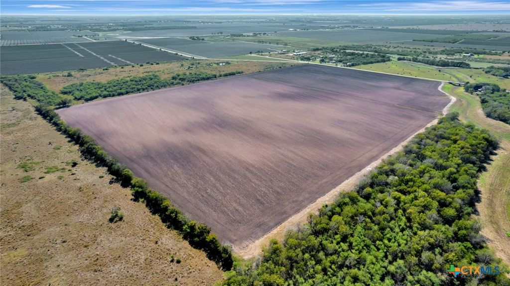 Image 14 of property listing at 0 Price Road, Victoria, TX 77905