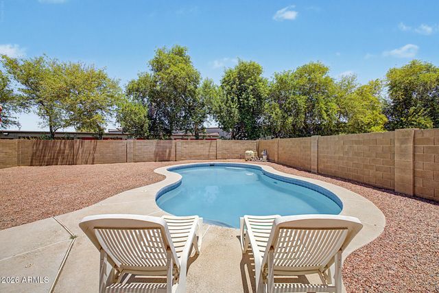 14724 W WILLOW Lane, Surprise, AZ 85374