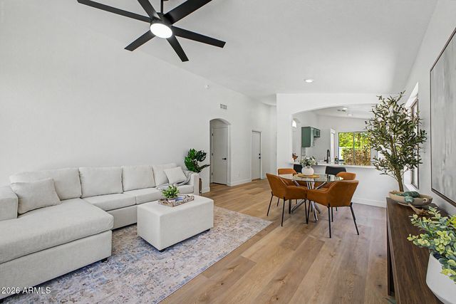 14724 W WILLOW Lane, Surprise, AZ 85374