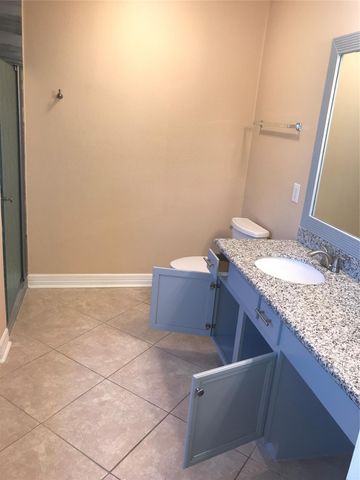 2844 Morningmist Lane, Dickinson, TX 77539