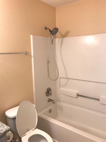 2844 Morningmist Lane, Dickinson, TX 77539