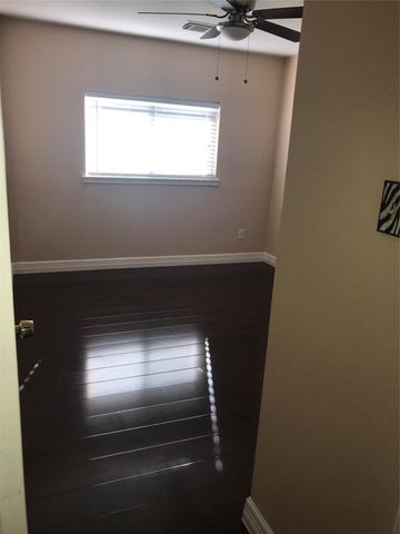 2844 Morningmist Lane, Dickinson, TX 77539