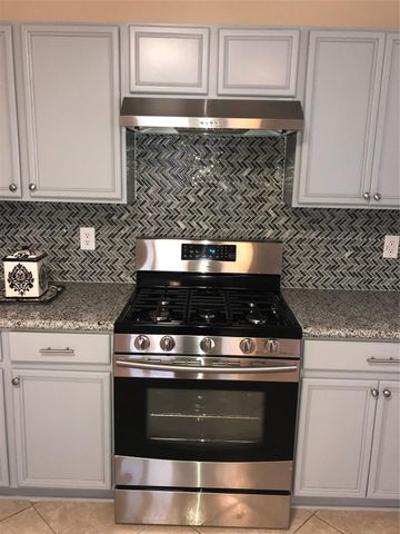 2844 Morningmist Lane, Dickinson, TX 77539