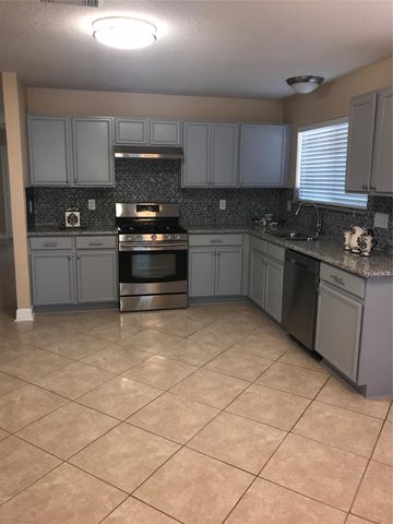 2844 Morningmist Lane, Dickinson, TX 77539