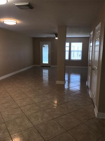 2844 Morningmist Lane, Dickinson, TX 77539