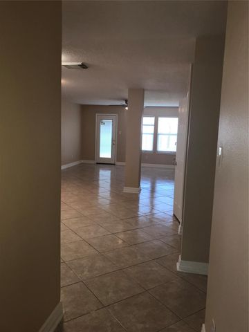 2844 Morningmist Lane, Dickinson, TX 77539