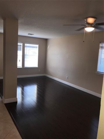 2844 Morningmist Lane, Dickinson, TX 77539