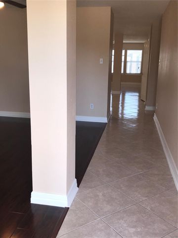 2844 Morningmist Lane, Dickinson, TX 77539