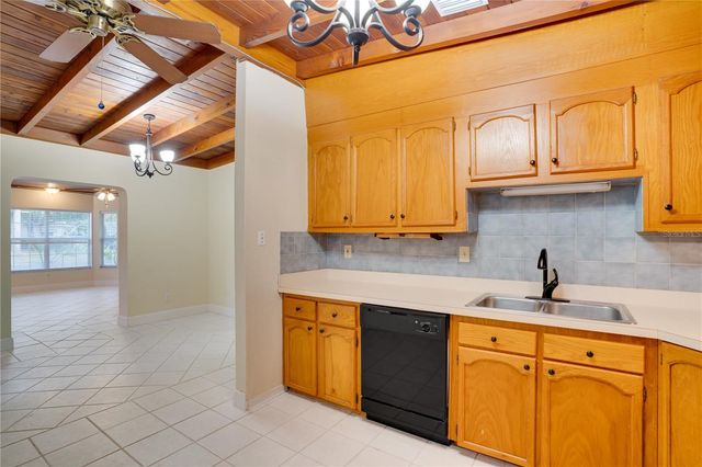 1533 SUFFOLK STREET N, St Petersburg, FL 33710