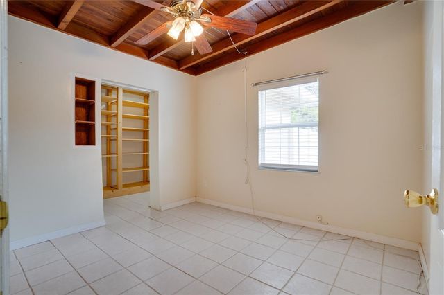 1533 SUFFOLK STREET N, St Petersburg, FL 33710