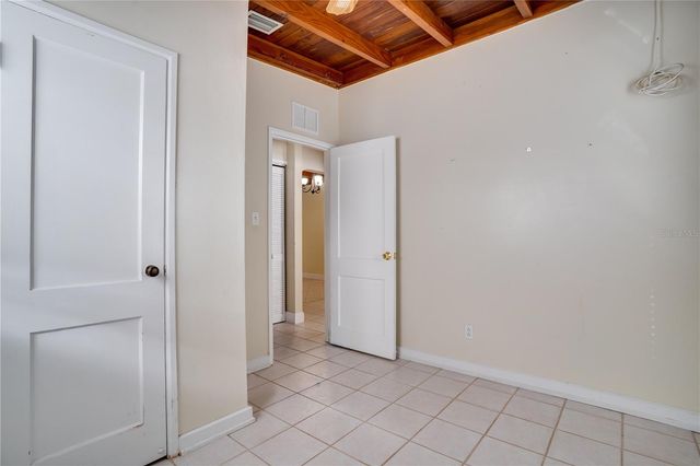 1533 SUFFOLK STREET N, St Petersburg, FL 33710