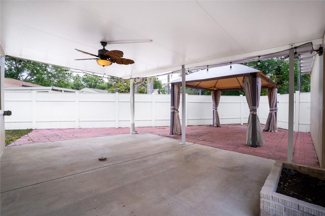 1533 SUFFOLK STREET N, St Petersburg, FL 33710