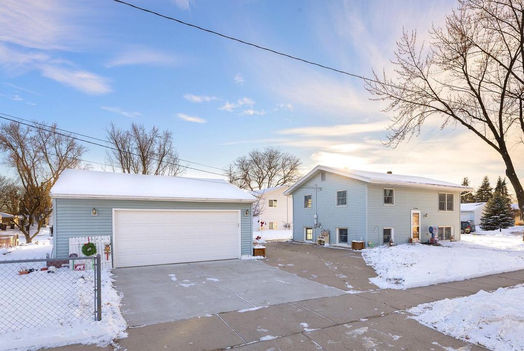 1020 Lake STREET, Onalaska, WI 54650