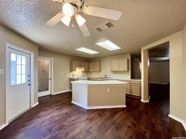 9119 Maverick Pass, San Antonio, TX 78240