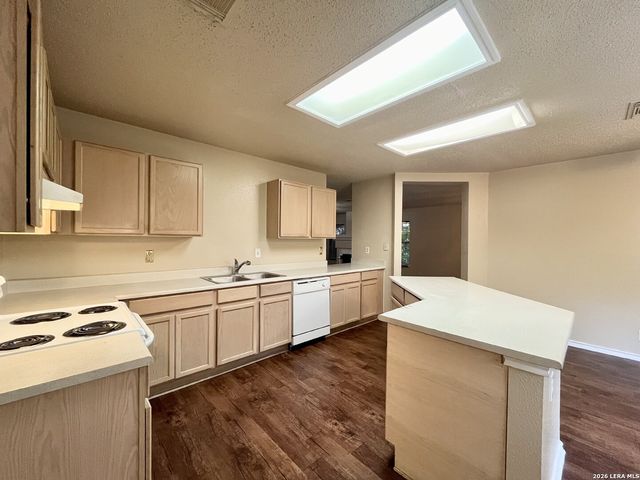 9119 Maverick Pass, San Antonio, TX 78240