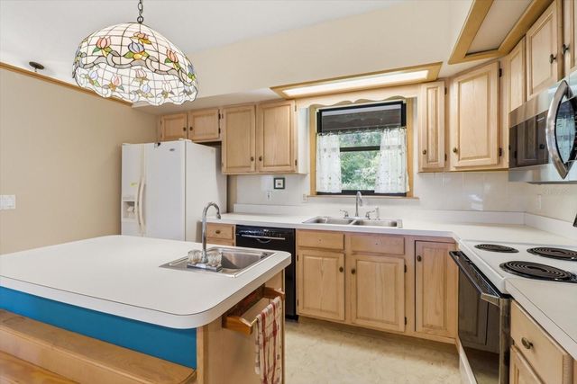 1215 S FIR TERRACE, Inverness, FL 34450