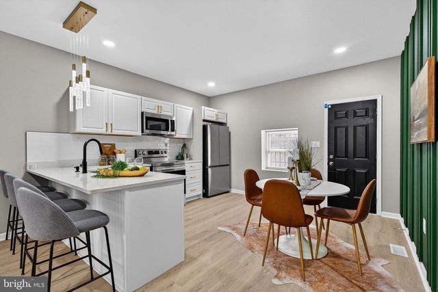 402 E NORTH AVE, Baltimore, MD 21202