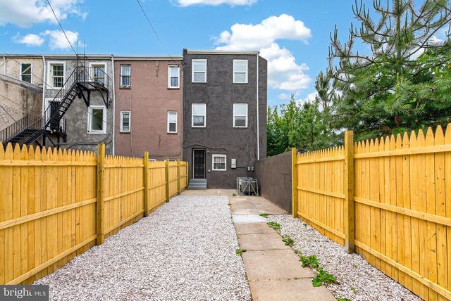 402 E NORTH AVE, Baltimore, MD 21202