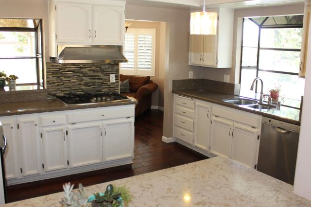 5537 Lesa Rd, La Mesa, CA 91942