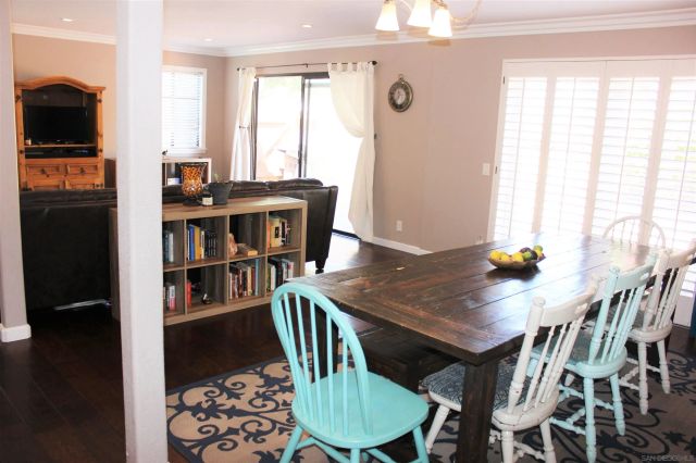 5537 Lesa Rd, La Mesa, CA 91942