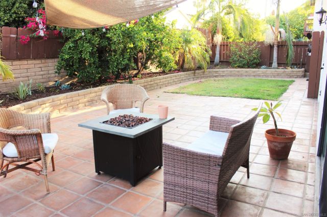 5537 Lesa Rd, La Mesa, CA 91942