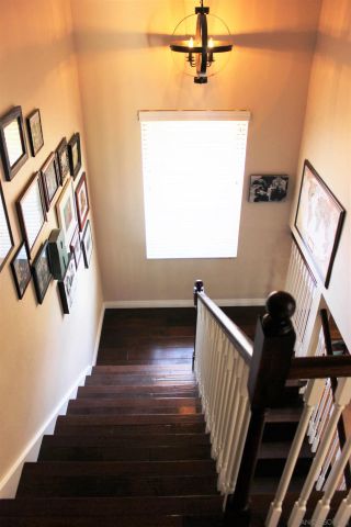 5537 Lesa Rd, La Mesa, CA 91942