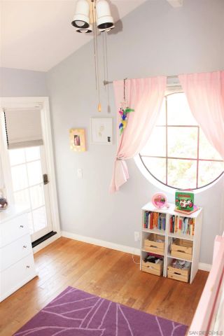 5537 Lesa Rd, La Mesa, CA 91942