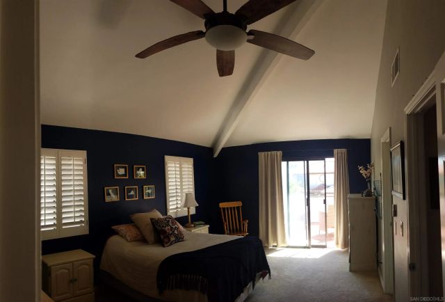 5537 Lesa Rd, La Mesa, CA 91942