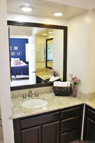 5537 Lesa Rd, La Mesa, CA 91942