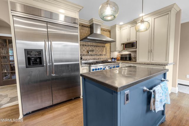 4260 Longknife Road, Reno, NV 89519