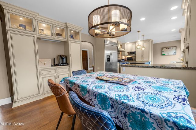 4260 Longknife Road, Reno, NV 89519