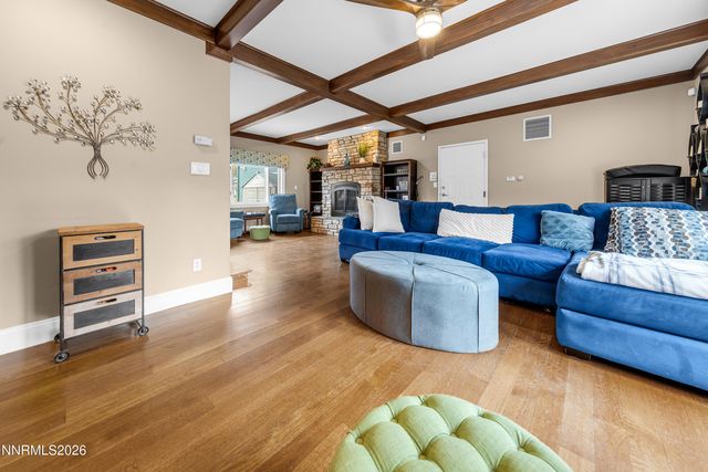 4260 Longknife Road, Reno, NV 89519