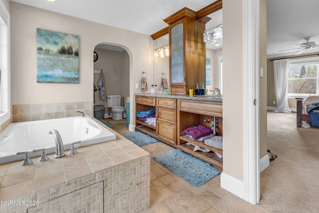 4260 Longknife Road, Reno, NV 89519