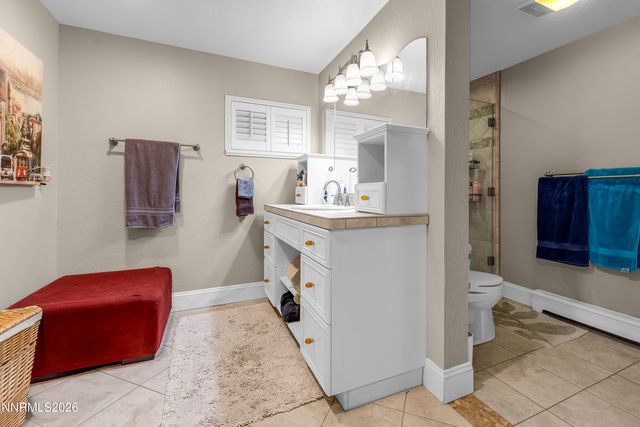 4260 Longknife Road, Reno, NV 89519