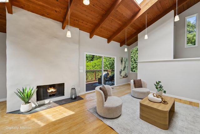 6643 Aitken Dr, Oakland, CA 94611
