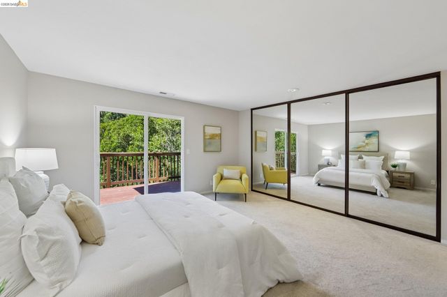 6643 Aitken Dr, Oakland, CA 94611