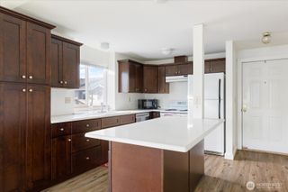 537 NE Ellis Way #A202, Oak Harbor, WA 98277