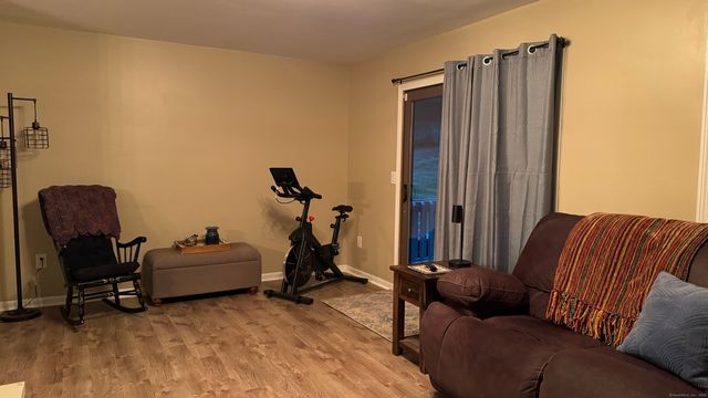 1106 Summer Hill Drive 1106, South Windsor, CT 06074