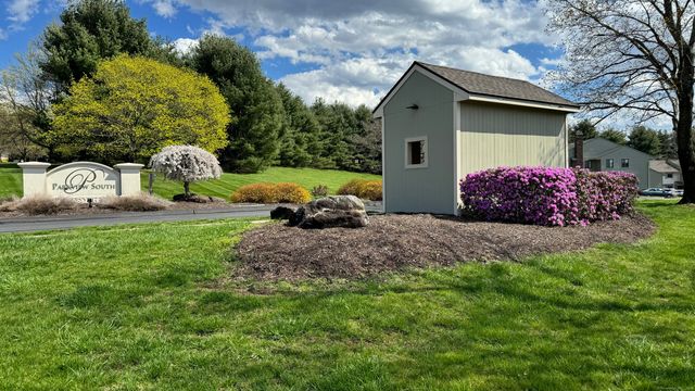 1106 Summer Hill Drive 1106, South Windsor, CT 06074