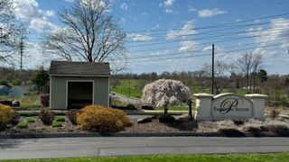 1106 Summer Hill Drive 1106, South Windsor, CT 06074