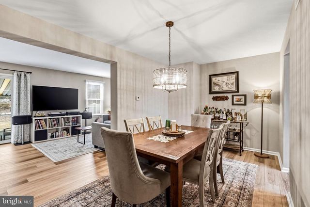 26 BLUE JAY DR, Clementon, NJ 08021