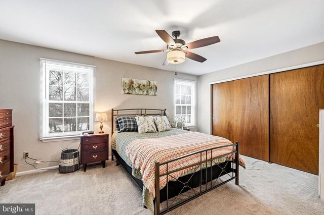 26 BLUE JAY DR, Clementon, NJ 08021