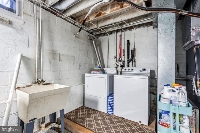 26 BLUE JAY DR, Clementon, NJ 08021