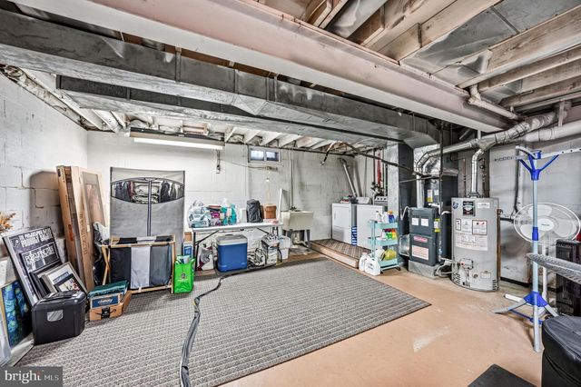 26 BLUE JAY DR, Clementon, NJ 08021