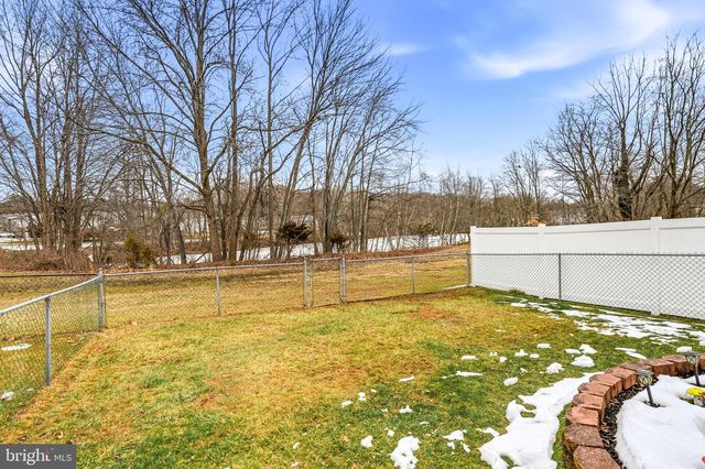 26 BLUE JAY DR, Clementon, NJ 08021