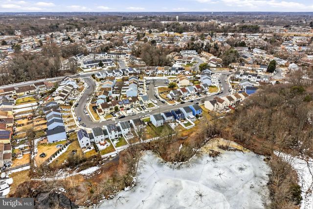 26 BLUE JAY DR, Clementon, NJ 08021