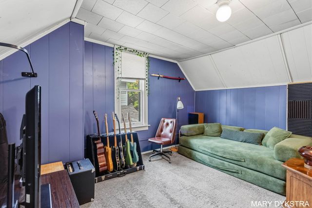 823 Prospect Avenue NE, Grand Rapids, MI 49503