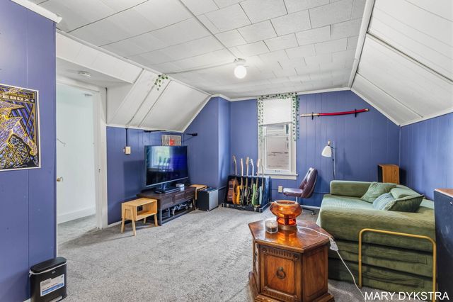 823 Prospect Avenue NE, Grand Rapids, MI 49503